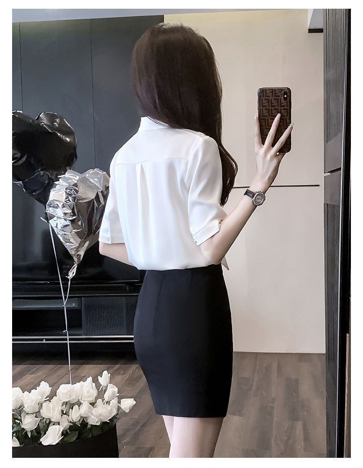 收银工衣展示图-背面 2